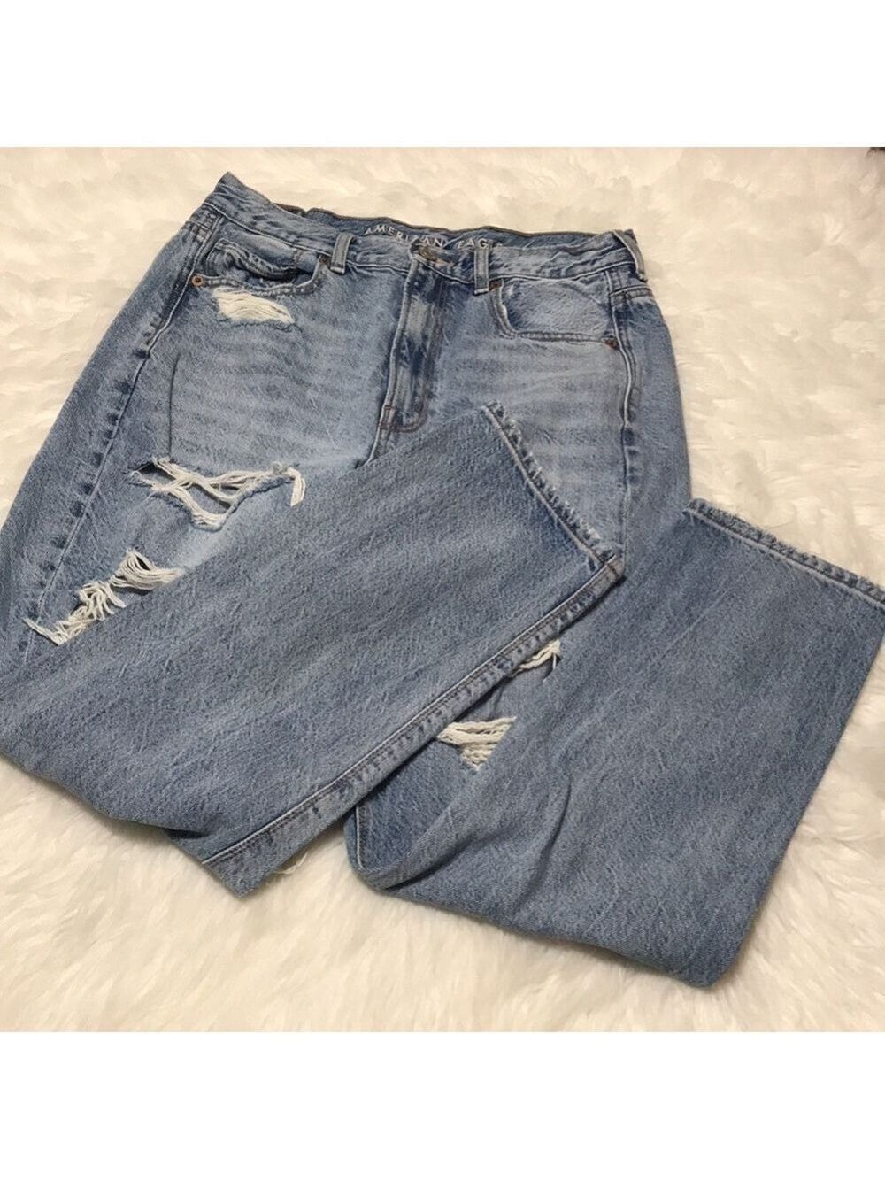 AEO HIGHEST MOM RISE RIPPED JEANS SZ 4S - Picture 12 of 12